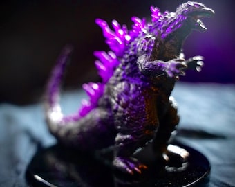 Godzilla 2000 Resin Statue: Handcrafted Home Cinema Decor
