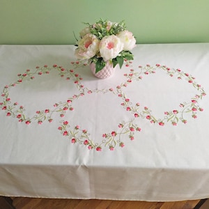 60x50&quot; Vintage cotton tablecloth with delicate floral embroidery White rectangular tablecloth with hand embroidered pink flowers Table top