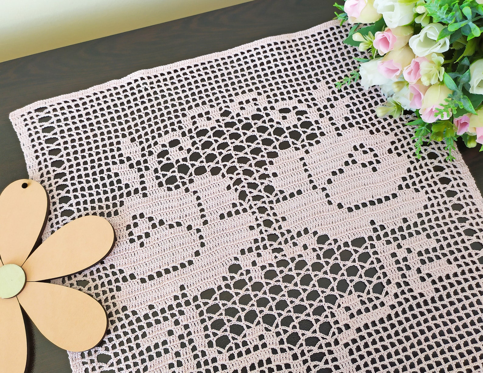 Filet Crochet Patternsn Roses Roses Filet Crochet Doily Filet Crochet Table Runner Crochet Runner ...