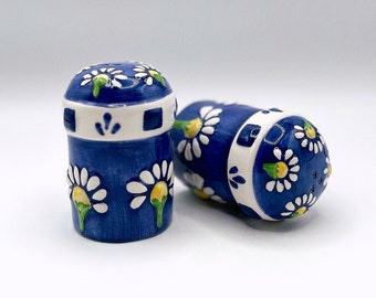 Oneida China Ceramic Vintage Salt and Pepper Shakers