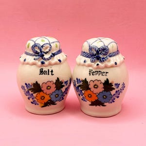 Vintage Ceramic Salt and Pepper Shakers with Floral Design, Cottagecore Kitchen Decor, 80s Country Style Shakers with Bows