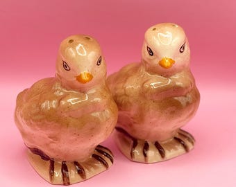 Saleiro e pimenteiro vintage Baby Chick, cerâmica pintada à mão, utensílios de mesa retrô exclusivos