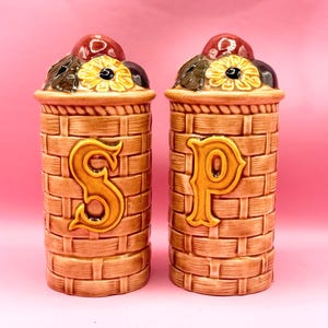 Vintage 1970s Large Ceramic Salt and Pepper Shakers - Fruit and Floral Basket Design, Retro Kitchenwares