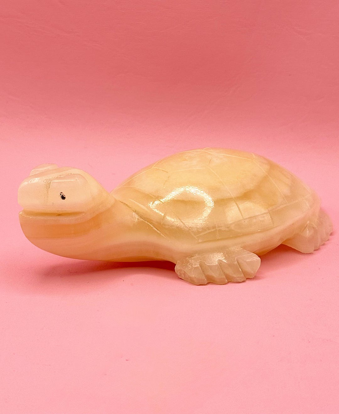 ヴィンテージの手彫りオニキス亀の置物：天然石彫刻 - Etsy 日本