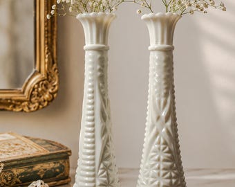 Vintage Anchor Hocking Milk Glass Bud Vases – Pair Stars & Bars Pattern