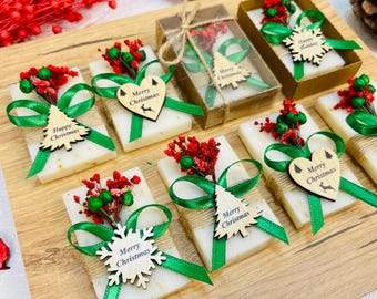 Gepersonaliseerde kerstzeepbedankjes: lavendelgeurige zeep voor nieuwjaar en fijne kerstdagen.