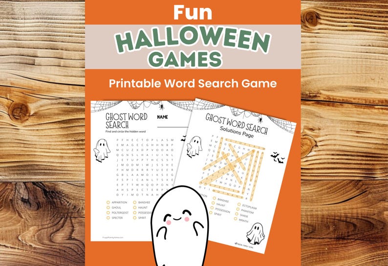 Pu&ograve; includere: Un gioco di ricerca di parole di Halloween stampabile a tema fantasma. Il design presenta le parole "Fun Halloween Games" in alto, con un'illustrazione di un fantasma e il testo "Ghost Word Search". &Egrave; inclusa anche la pagina delle soluzioni.