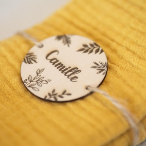 Aanpasbare houten naamlabels als servetringen, plaatsmarkeringen, decoratiegeschenken voor bruiloften en dopen