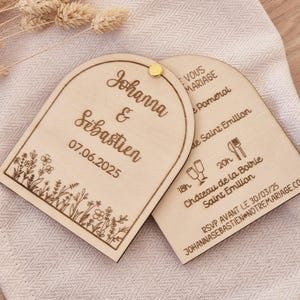 Faire-part fleuri en bois personnalisé de mariage ou baptême original, invitation à tourner pour évènement, Save The Date en forme d'arche