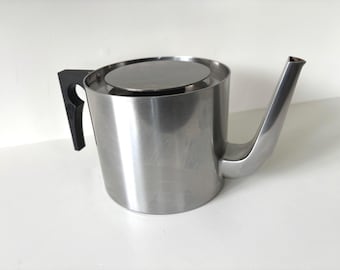 Cylinda Line Stelton von Arne Jacobsen Danish Design Midcentury Edelstahl Teekanne