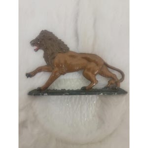 Vintage Flat Lead Metal Lion Figurine