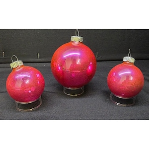 Vintage Lot von 3 mutigen rosa runden Quecksilberglas glänzende Brite Weihnachtsverzierungen