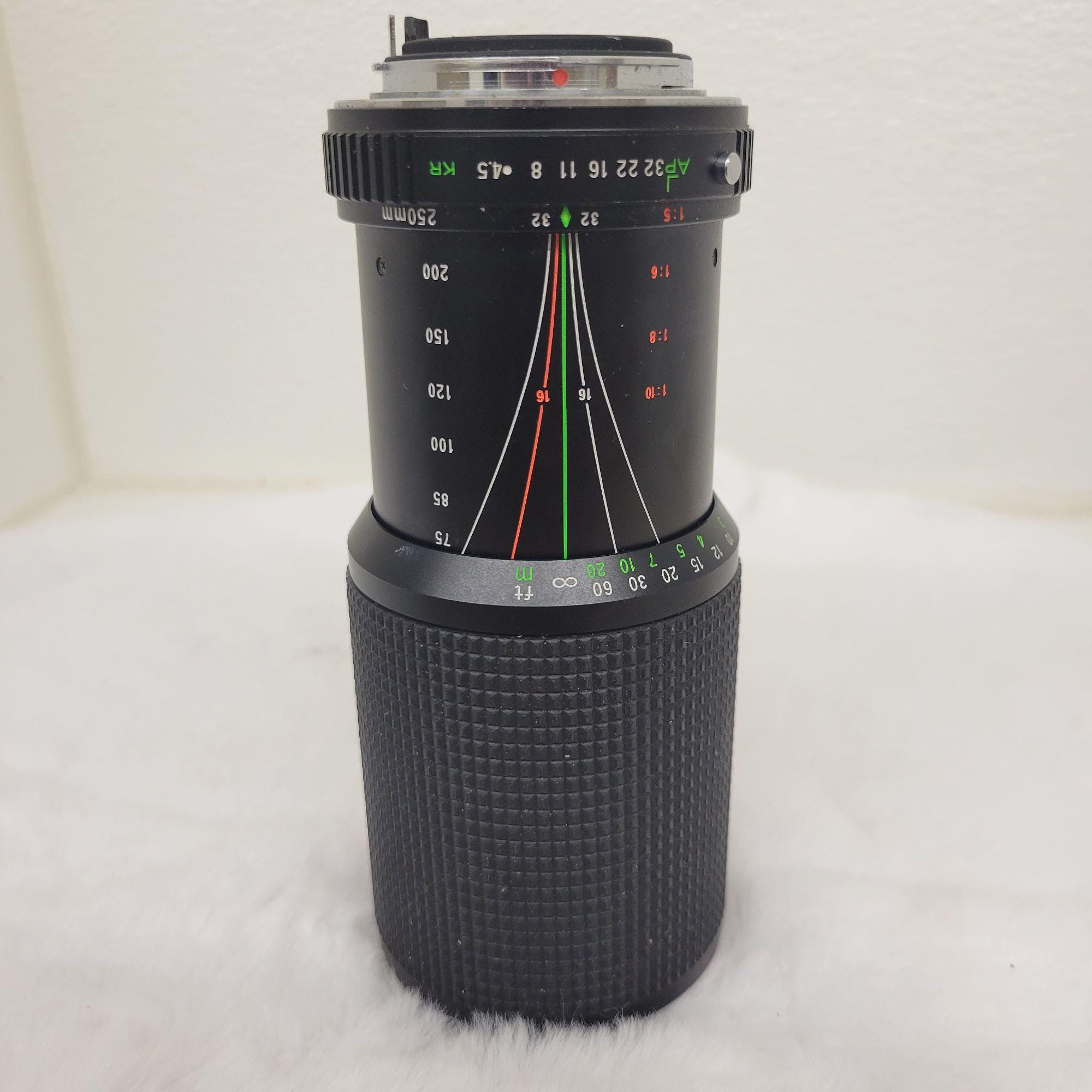 Sakar Mc Auto 200 M/macro 75/250 Mm Camera Lens Without Case