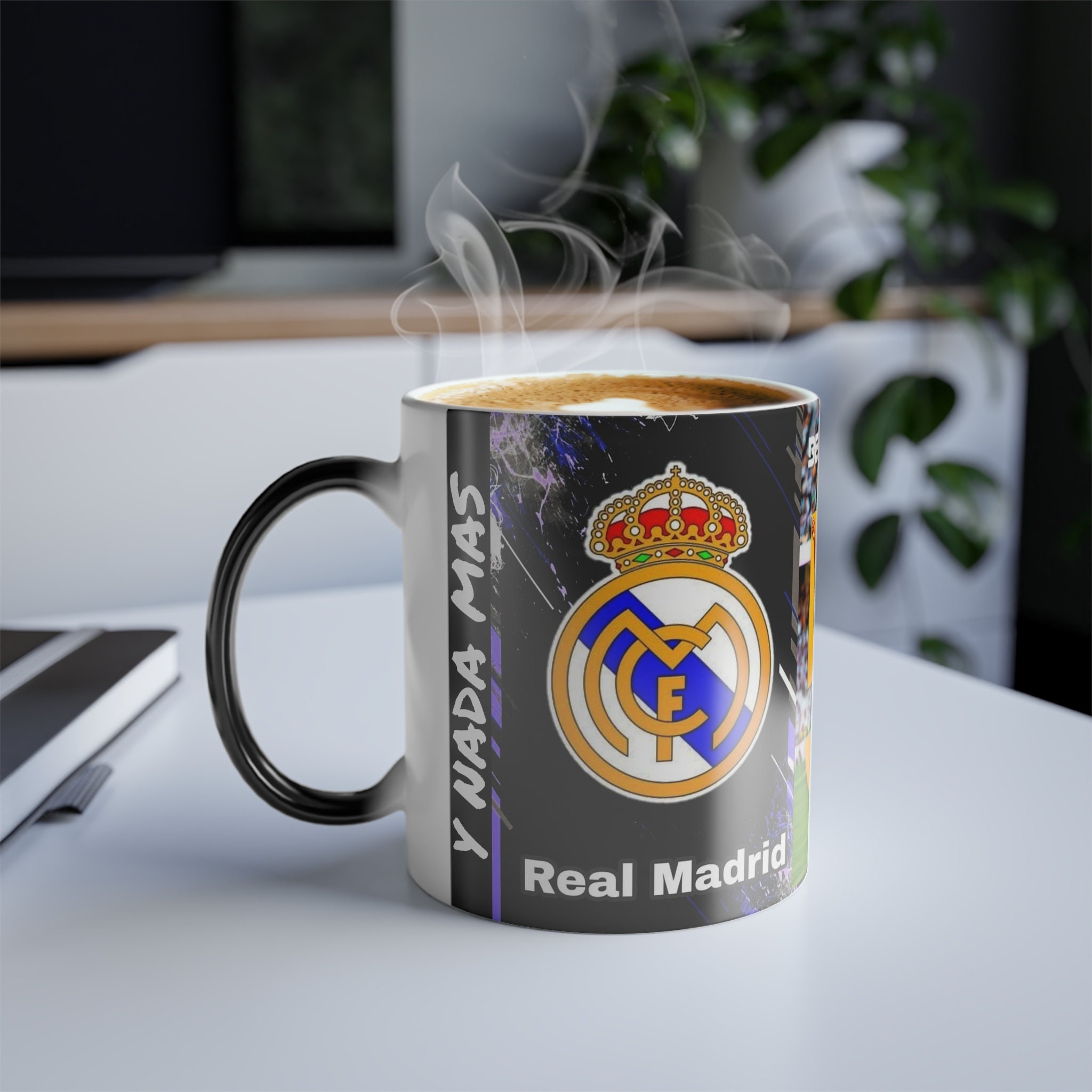 TAZA PERSONALIZADA Camiseta Real Madrid 2023