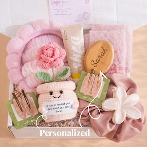 Custom Teenage Girl Birthday Presents Teen Girls Comfort Boxes Flower Girl Gifts for Niece Birthday First Period Care Package Hug in a Box