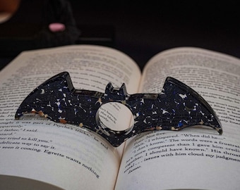 Thumb Book Page Holder Resin Page Keeper Thumb Page Holder Wide Dark Romance Bat Page Spreader Reading Holder Gifts for Book Lover Birthday