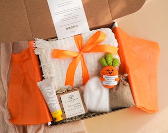 Fall Gift Box for Her Cozy Fall Blanket Care Package Autumn Book Lover Gift Set Hygge Halloween Gifts Boo Basket October Girl Birthday Ideas