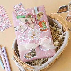 Blind Date with A Book Box Fantasy Book Blind Date Gift Set Book Lover Bookish Gifts For Women Bookworm Box Book Club Gifts For Readers