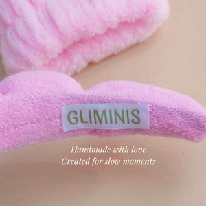 Skincare headband set terry towel sponge headband with wristbands GRWM beauty accessories for women spa day essentials

Puffy towel headband wristbands set skincare accessories for women makeup hair face washing routine