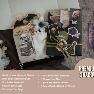 Blind Date Halloween Book Box Thriller Fiction Surprise Gift for Mystery Lover Spooky Bookworm Reading Nook Present Halloween Gift for Her or Him
Halloween Reading Nook Gift Blind Date with a Book Box Thriller and Mystery Surprise Present Book Lover Gift for Autumn Cozy Spooky Season Reading Romantasy Book Blind Date Gift Box with Mug Bookmark and Tumbler Reader Gift for Her Bookish Surprise for Romance Lovers Pink Party Favor for Bookworms and Book Club Girls Gift Set for Readers