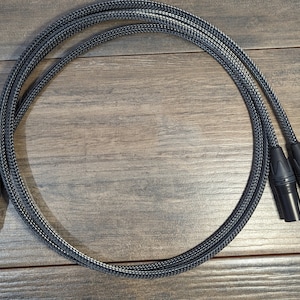 Pair XLR Cables (Mogami W2534), 4&#39;