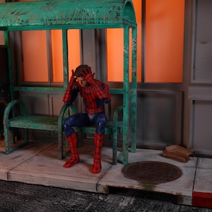 Diorama d'arrêt de bus imprimé en 3D à l'échelle 1/12 avec banc et plate-forme de trottoir