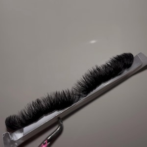 Handgefertigte, anpassbare Wimpernstreifen (nur die oberen Streifen)