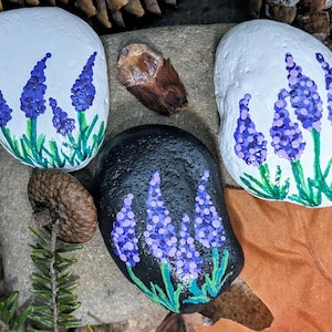 Lavender Painted Rock: natuurthema, palmsteen, woondecoratie