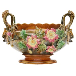 Faience flower pot, France, end of 19th - beg. of 20th century