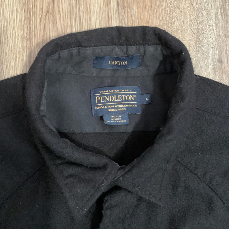Camisa vintage Pendleton Canyon estilo western, em lã preta, final dos anos 90 - Tamanho Grande imagem 2