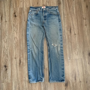 Jeans vintage Levi's 501 Buttonfly a gamba dritta, anni 2000 - taglia 32x32 immagine 1