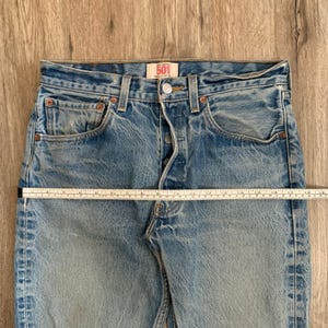 Jeans vintage Levi's 501 Buttonfly a gamba dritta, anni 2000 - taglia 32x32 immagine 8