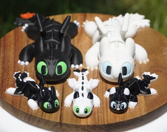 Flexible Toothless & Lightfury Nightlights | Articulating 3D Printed Dragons | How to Train Your Dragon-Inspired Night Light | Gift for Fans