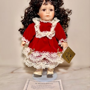 The Broadway Collection Porcelain 16