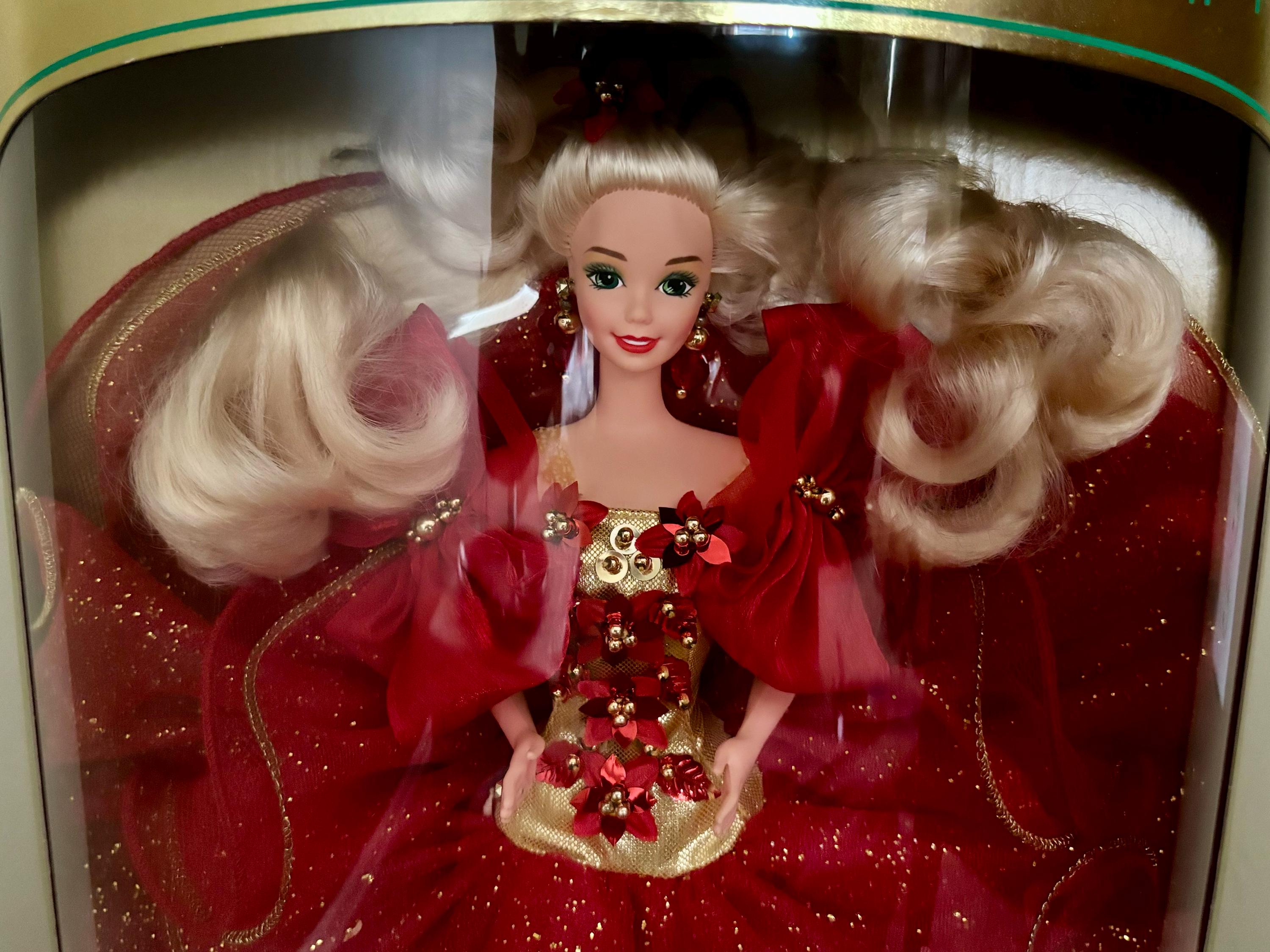 1993 Special Edition Happy Holidays Barbie Doll by Mattel New in
