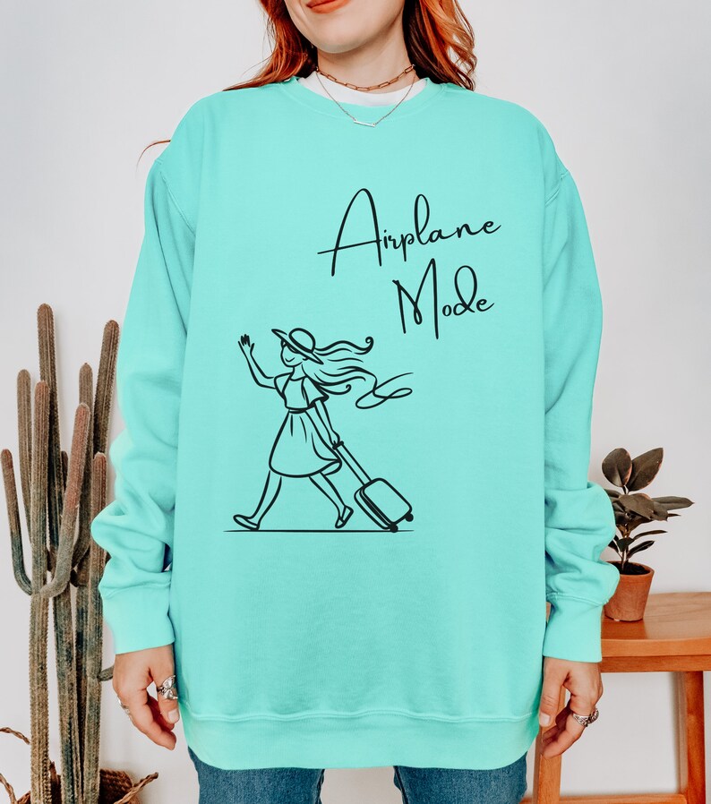 Airplane Mode Travel Sweatshirt, Comfort Colors Garment-Dyed immagine 1