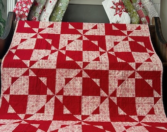 Handmade Christmas Star Quilt – Red & Cream Holiday Throw, Farmhouse Decor
