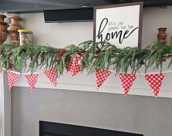 Handmade Red Gingham Bunting – Cozy Farmhouse Christmas Garland, Holiday Party Banner