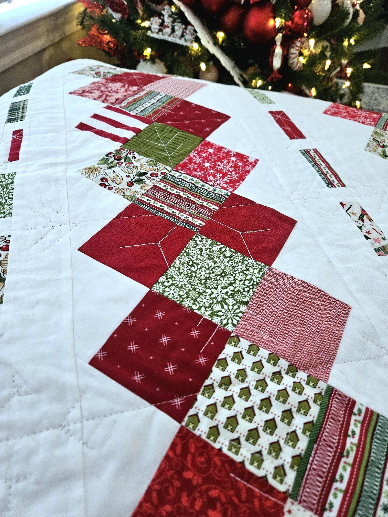 Christmas Quilt Scrapy Patchwork Quilt Modern Quilt Handmade Throw ...