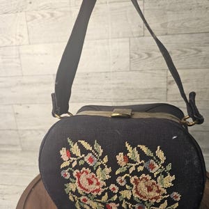 Vintage Needlepoint Handbag