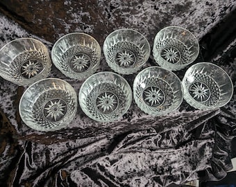 Arcoroc USA Starburst pattern bowls