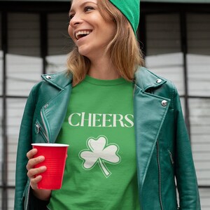 St Patricks Day shirt, St Patrick Tee with shamrock, St Patty T-shirt, St Patty Shirt, Irish Shirt, St Patrick, Unisex T-Shirt