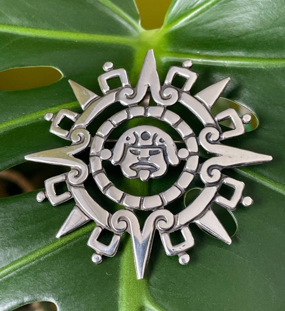 Sterling Silver Aztec sundial brooch pin