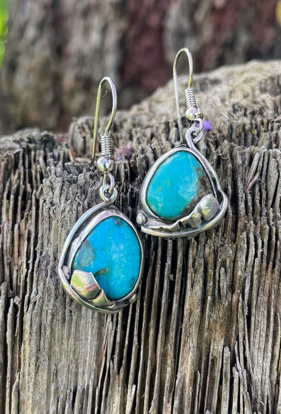 IL signed Navajo, turquoise and sterling silver ea