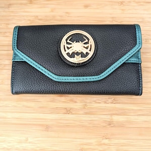 Cartera de mano triple con temática de Thor Ragnarok