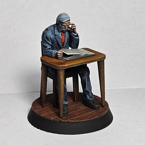 Arkham Horror LCG Compatible Investigator Miniature - The Professor - Starter Decks