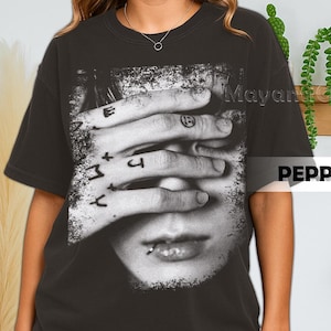 Camiseta retro de Jungkook con colores cómodos de los 90, camiseta pirata de Jungkook cubriéndose los ojos, regalo para hombres y mujeres.
