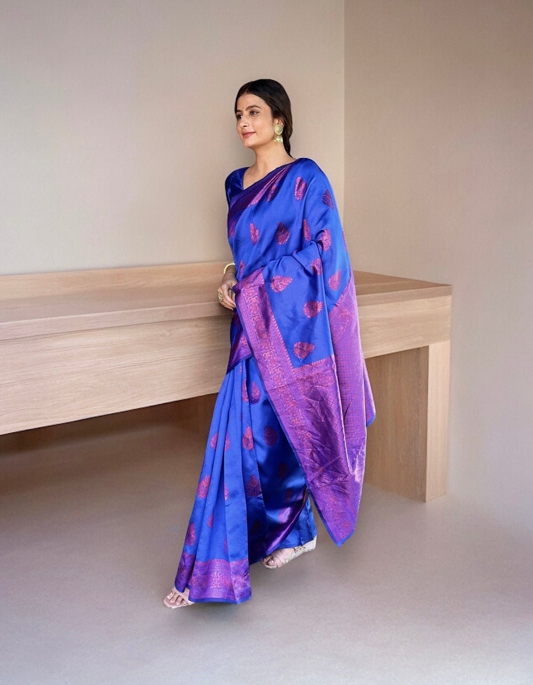 Jacquard Lichi Silk Black Saree With Unstiched Blouse Piece main image 1