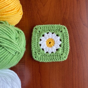 Daisy Granny Square Crochet Pattern PDF, Easy Daisy Crochet Pattern with Step by Step Picture Tutorial, Motif for Blankets, Motif for Bags