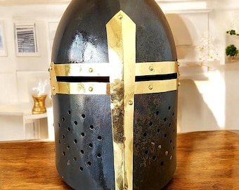 中世十字軍のグレートヘルム、スチールアーマーヘルメット、LARPコスプレレプリカ